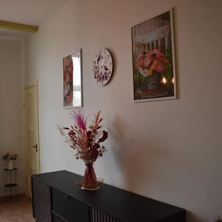 Sunset Lovers Apartment